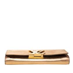 مملوكة مسبقًا حقيبة كلتش لوي فيتون لويز جلد ذهبي 