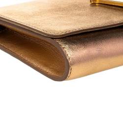 مملوكة مسبقًا حقيبة كلتش لوي فيتون لويز جلد ذهبي 