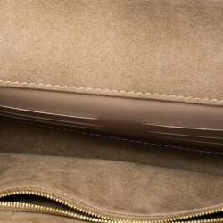 مملوكة مسبقًا حقيبة كلتش لوي فيتون لويز جلد ذهبي 