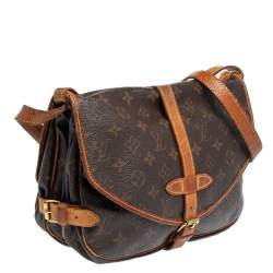 مملوكة مسبقًا حقيبة لوي فيتون ساومور كانفاس مونوغرامية 30