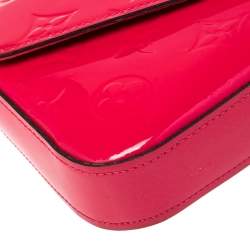 مملوكة مسبقًا Louis Vuitton Rose Indien Monogram Vernis Pochette Felicie Bag