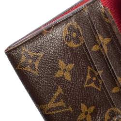 مملوكة مسبقًا محفظة لوي فيتون "ايميلي" كانفاس مونوغرامي