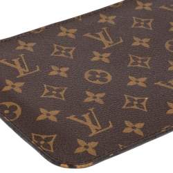 مملوكة مسبقًا Louis Vuitton Monogram Canvas Neverfull Pochette