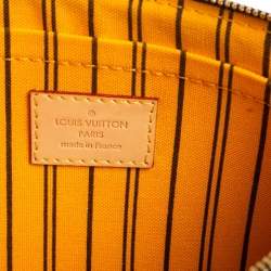 مملوكة مسبقًا Louis Vuitton Monogram Canvas Neverfull Pochette