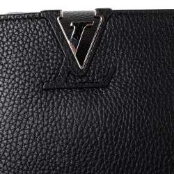 مملوكة مسبقًا Louis Vuitton Black Leather and Python Capucines BB Bag