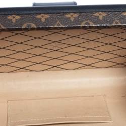 مملوكة مسبقًا Louis Vuitton Monogram Canvas Petite Malle Bag