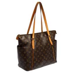 مملوكة مسبقًا حقيبة لوي فيتون توتالي كانفاس مونوغرامي MM