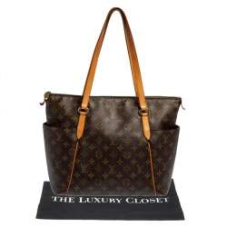 مملوكة مسبقًا حقيبة لوي فيتون توتالي كانفاس مونوغرامي MM