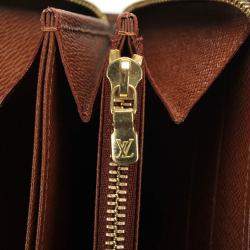 Pre Owned Louis Vuitton Monogram canvas Zippy Wallet