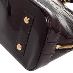 مملوكة مسبقًا Louis Vuitton Amarante Monogram Vernis Alma BB Bag