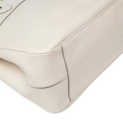 مملوكة مسبقًا Louis Vuitton Vanilla Epi Leather Passy GM Bag