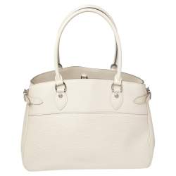 مملوكة مسبقًا Louis Vuitton Vanilla Epi Leather Passy GM Bag