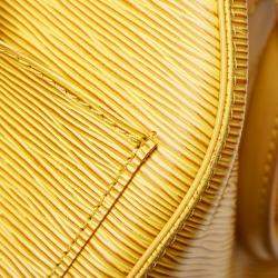 مملوكة مسبقًا Louis Vuitton Yellow Epi Leather Speedy 25 Top Handle Bag