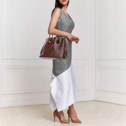 مملوكة مسبقًا Louis Vuitton Damier Ebene Canvas Kensington V Bag