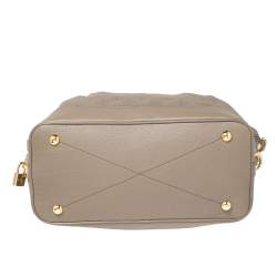 مملوكة مسبقًا حقيبة لوي فيتون ستيلار جلد ماهينا رصاصي كبيرة