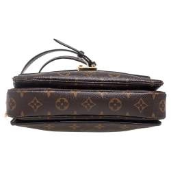 Pre Owned Louis Vuitton Monogram Canvas Pochette Metis Bag
