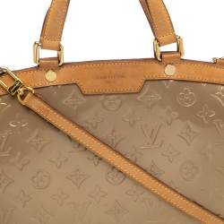 مملوكة مسبقًا Louis Vuitton Beige Poudre Monogram Vernis Brea GM Bag