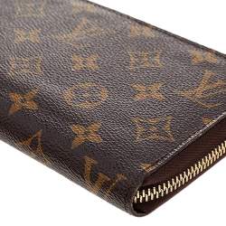 مملوكة مسبقًا Louis Vuitton Monogram Canvas Zippy Wallet