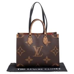 مملوكة مسبقًا Louis Vuitton Reverse Monogram Canvas Giant Onthego MM Bag
