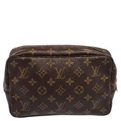 Pre Owned Louis Vuitton Monogram Canvas Trousse Toilette 28 Cosmetic Case