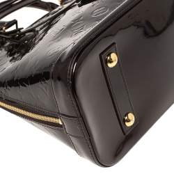 مملوكة مسبقًا حقيبة لوي فيتون ألما مونوغرامي عنابي PM 