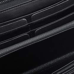 مملوكة مسبقًا Fendi Black Crocodile Leather Zip Around Wallet