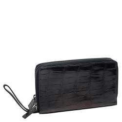 مملوكة مسبقًا Fendi Black Crocodile Leather Zip Around Wallet