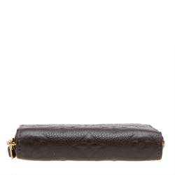 مملوكة مسبقًا محفظة لوي فيتون تير جلد إمبيرنت مونوغرامي بسحاب