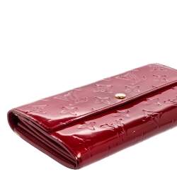 Pre Owned Louis Vuitton Pomme D’amour Monogram Vernis Sarah Wallet
