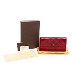 Pre Owned Louis Vuitton Pomme D’amour Monogram Vernis Sarah Wallet