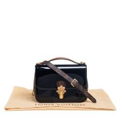 مملوكة مسبقًا حقيبة لوي فيتون شيريوود بي بي  جلد فيرنيه وكانفاس مونوغرامي أسود 