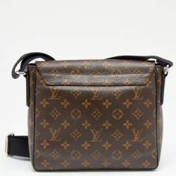 Pre Owned Louis Vuitton Monogram Canvas District PM Bag