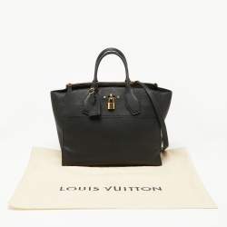 مملوكة مسبقًا Louis Vuitton Black Leather City Steamer MM Bag