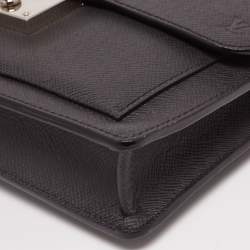 مملوكة مسبقًا حقيبة كلتش لوي فيتون نيو بيلايا جلد رصاصية 