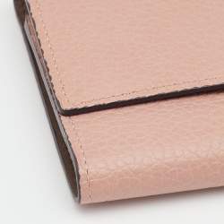 Pre Owned Louis Vuitton Magnolia Leather Capucines Compact Wallet