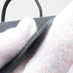 مملوكة مسبقًا Louis Vuitton Black Grained Calf Leather Lockme Backpack 