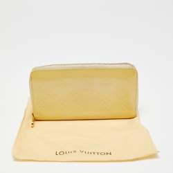 مملوكة مسبقًا محفظة لوي فيتون زيبي جلد لامع مونوغرامي لؤلؤي