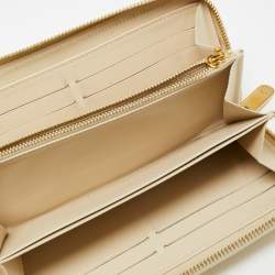 مملوكة مسبقًا محفظة لوي فيتون زيبي جلد لامع مونوغرامي لؤلؤي