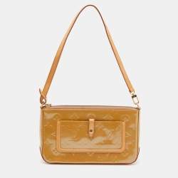Pre Owned Louis Vuitton Beige Monogram Vernis Mallory Square Bag