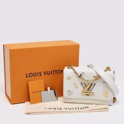 مملوكة مسبقًا Louis Vuitton White Epi Leather Twist Love Lock Charms MM Bag