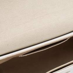 مملوكة مسبقًا Louis Vuitton White Epi Leather Twist Love Lock Charms MM Bag