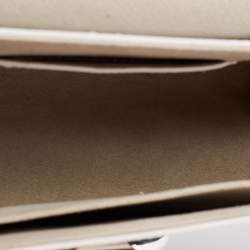 مملوكة مسبقًا Louis Vuitton White Epi Leather Twist Love Lock Charms MM Bag