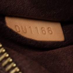 مملوكة مسبقًا Louis Vuitton Monogram Canvas Pochette Metis Bag