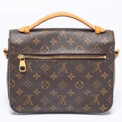 مملوكة مسبقًا Louis Vuitton Monogram Canvas Pochette Metis Bag