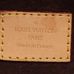 مملوكة مسبقًا Louis Vuitton Monogram Canvas Pochette Metis Bag