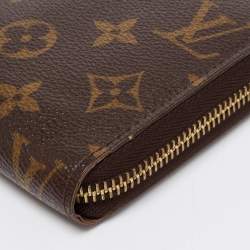 Pre Owned Louis Vuitton Monogram Canvas Zippy Wallet