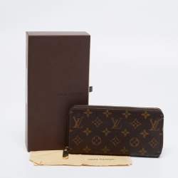 مملوكة مسبقًا محفظة لوي فيتون كانفاس مونوغرامي بسحاب  