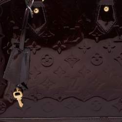 مملوكة مسبقًا حقيبة لوي فيتون ألما جلد ل امع مونوغرامي عنابي متوسطة