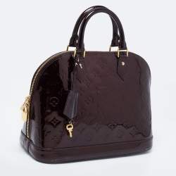 مملوكة مسبقًا حقيبة لوي فيتون ألما جلد لامع مونوغرامي عنابي متوسطة