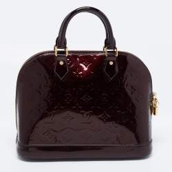 مملوكة مسبقًا حقيبة لوي فيتون ألما جلد لامع مونوغرامي عنابي متوسطة